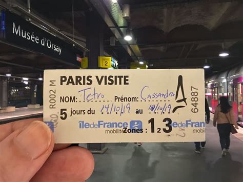 unlimited metro pass in paris